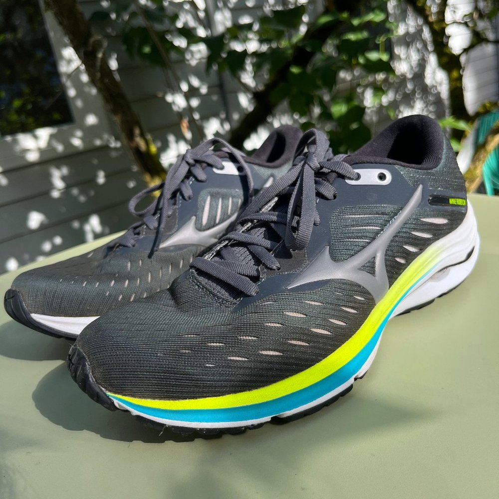 NEW Mizuno Running Shoe - Wave Rider 24 - Women’s 8 - Gray Green White Black